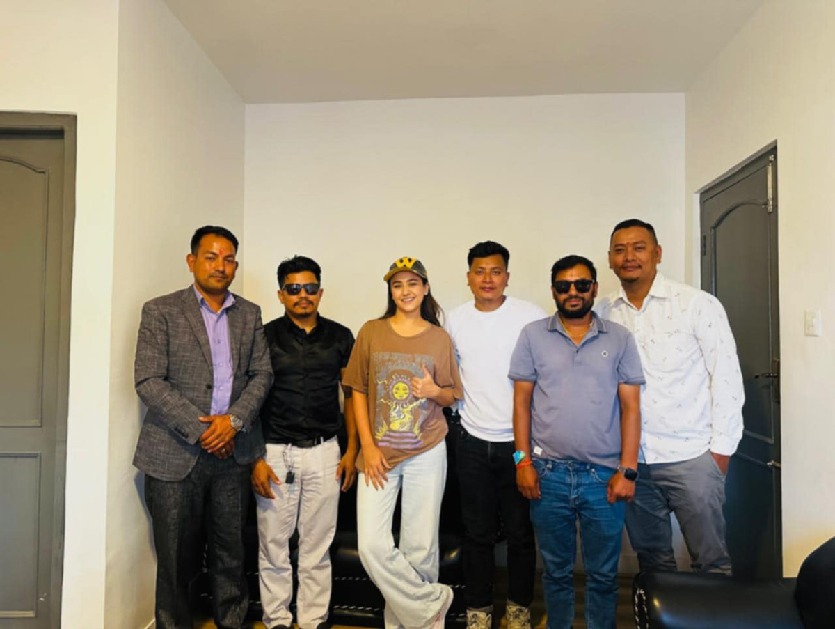 ‘कङ्गारु’ मा भित्रिइन् स्वस्तिमा खड्का 